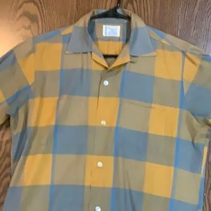 Vintage Towncraft Tab Collar Short Sleeved Shirt Men’s M Tall. Fits like a Large